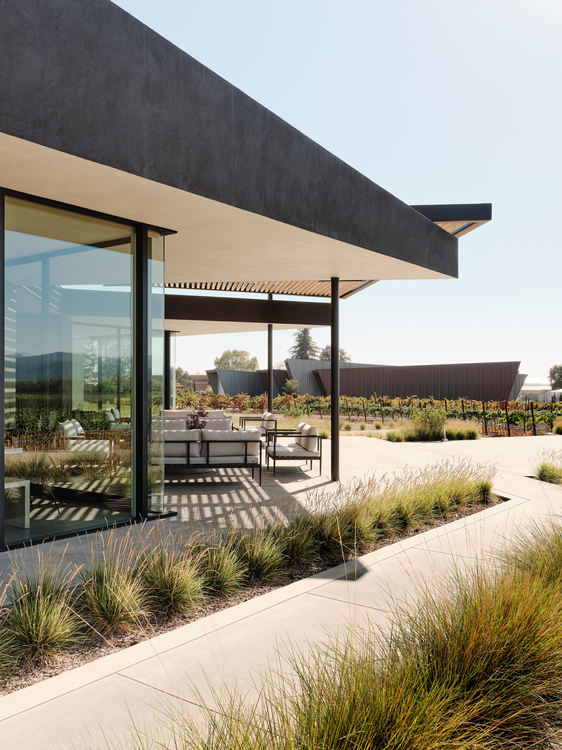 Outdoor view of the Aperture Cellars tasting room